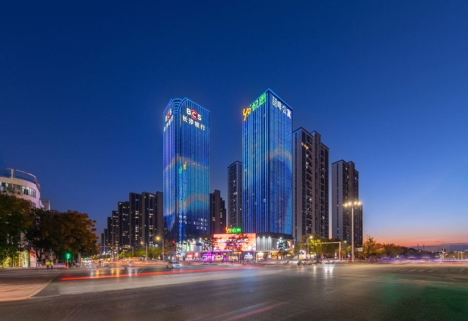 喆啡酒店(常德柳叶湖店)外景图