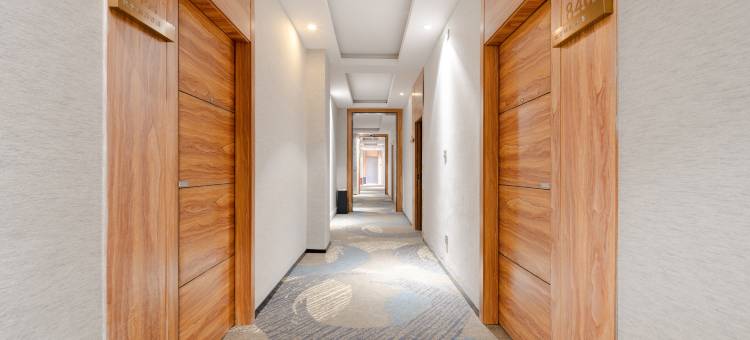 雅美途酒店(靖西绣球大道锦绣古镇店)图片