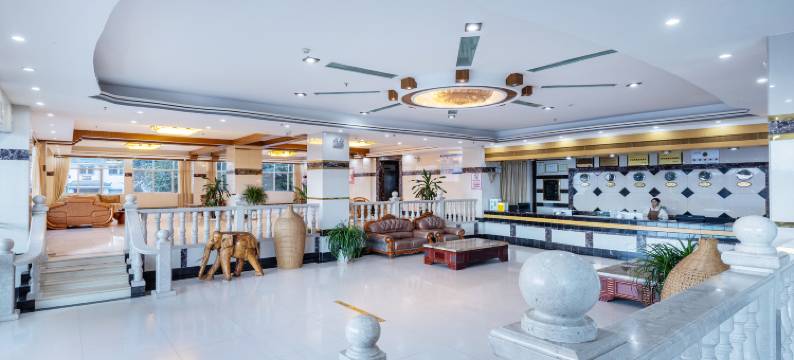 金禄大酒店(澄江抚仙湖禄充风景区店)图片