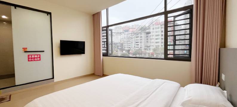 云起酒店(遵义市红花岗区人民医院店)图片