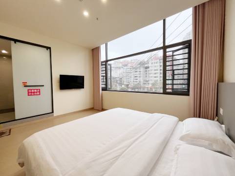 云起酒店(遵义市红花岗区人民医院店)