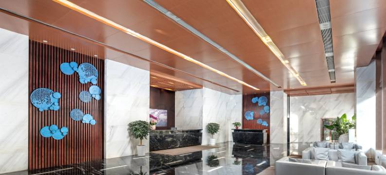 铂联欧曼假日酒店(体育中心明珠城轨店)图片