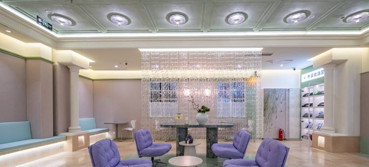 躺岛营电竞酒店胶囊舱(四川省政府春熙路店)图片