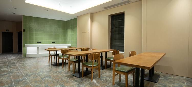 IU酒店(重庆袁家岗地铁站店)图片