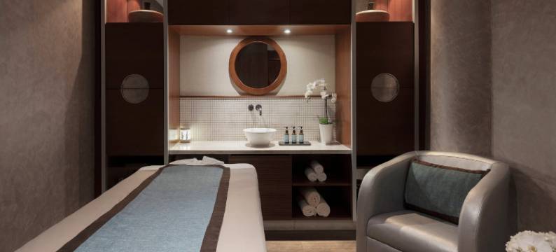 迪拜卓美亚阿联酋塔酒店(Jumeirah Emirates Towers Dubai)图片