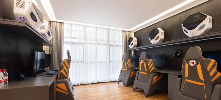 朋客电竞酒店(紫阳公园53how店)图片