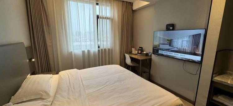 极客电竞民宿(壹克拉公馆店)图片
