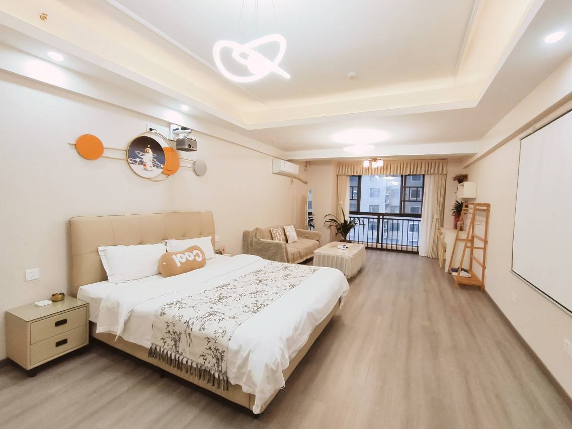 湘悦青柠私影公寓(五岭广场店)