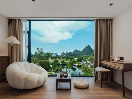 阳朔画馨酒店(十里画廊遇龙河店)