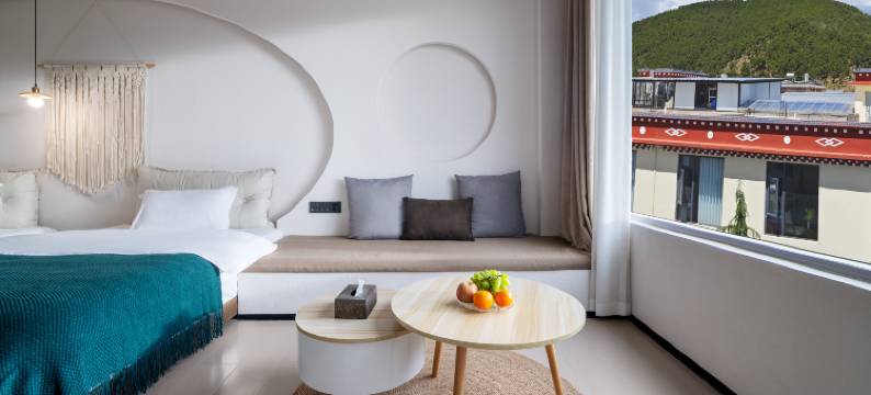 香格里拉安下智能供氧民宿(独克宗古城大佛寺转经筒店)图片