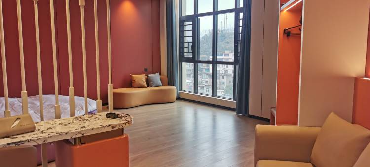 晴隆龙庭智享酒店图片