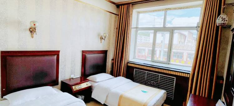 富华宾馆(刚察热水镇店)图片