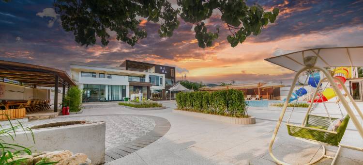 盖州·Mybs 沐云伴山180 °山景私汤·现代美学主题别墅图片