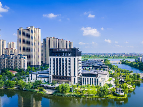 全季酒店(泰兴香榭湖景区观湖商业广场店)