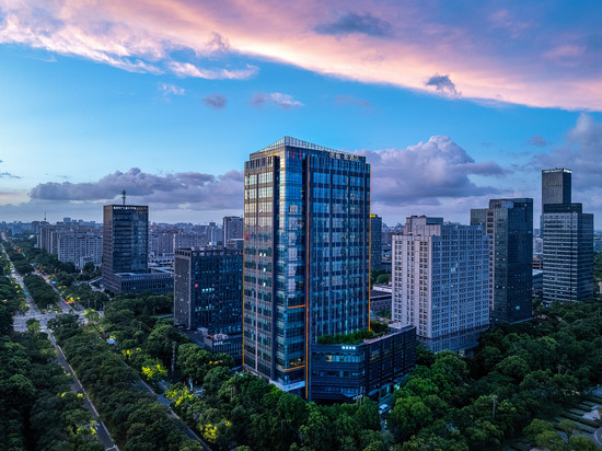 虎薇·观酒店(上海嘉定新城白银路地铁站店)