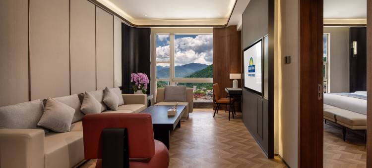 阿坝马尔康戴斯温德姆酒店图片