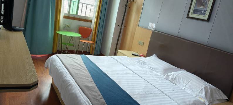 重庆西园宾馆(西南大学北碚地铁站店)图片