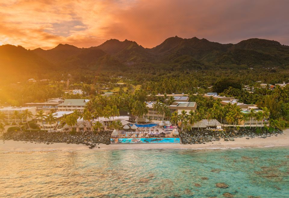 The Edgewater Resort & Spa Over view