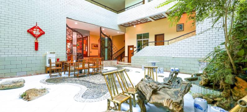 颐园生态度假酒店(龙门南昆山国家森林公园店)图片