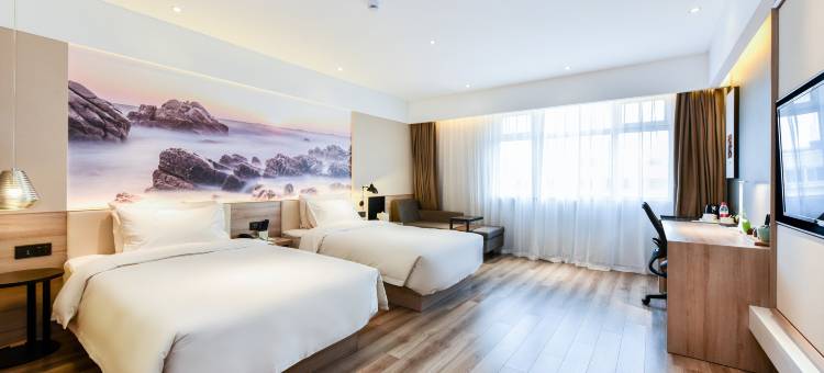 秦皇岛山海关古城关城南路亚朵酒店图片