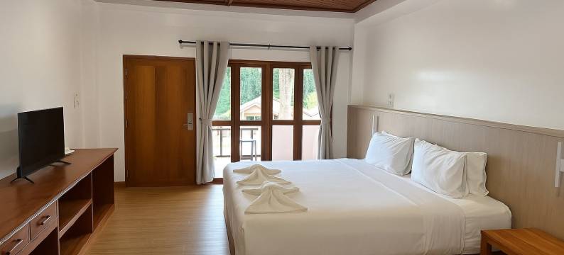 夜丰颂德霍姆酒店(De Hom Hotel Mae Hong Son)图片