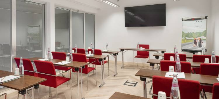 那不勒斯乌纳酒店(UNA Hotels Napoli)图片