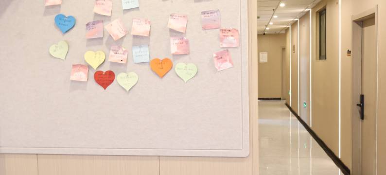 登巴客栈(黄兴路地铁站店)图片