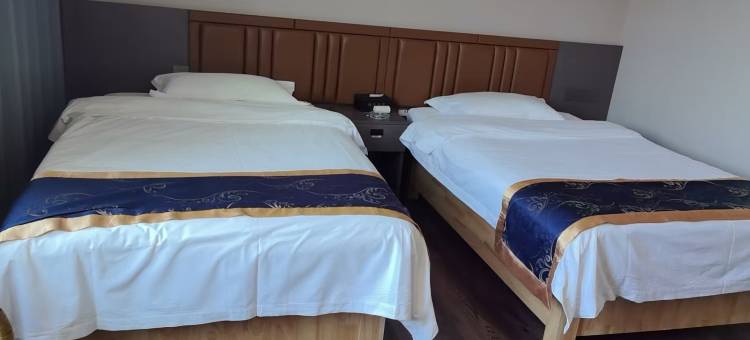 昂拓电竞民宿(唐县中山北大街店)图片