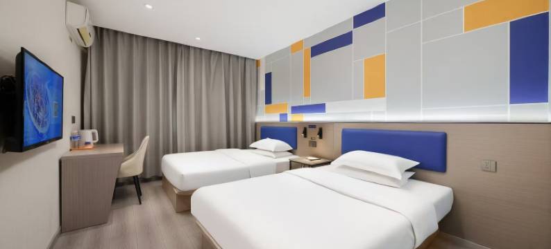 7天酒店(西安明城墙安定门地铁站店)图片