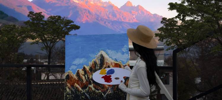 碾尘·日照金山丨TerraWind 雪山诧寂美宿【白沙古镇店】图片