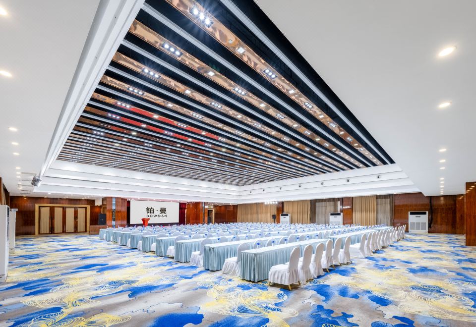 Boman International Hotel Hotel Overview