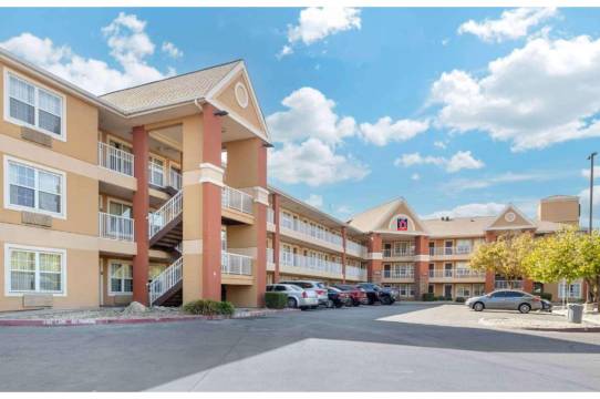 Extended Stay America Suites - 弗雷斯诺-北部(Studio 6 Suites Fresno North CA)