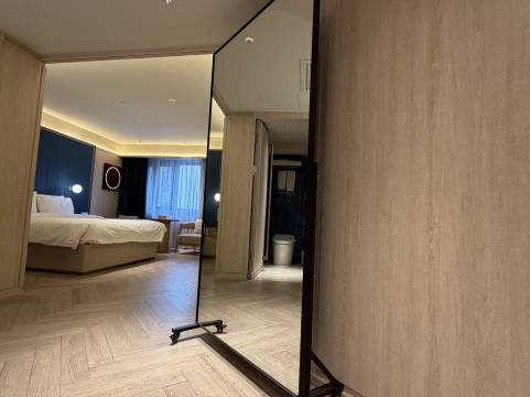 沈阳青年大街彩电塔桔子水晶酒店图片