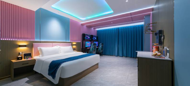 华辰电竞轻奢酒店(东营西城万达广场店)图片