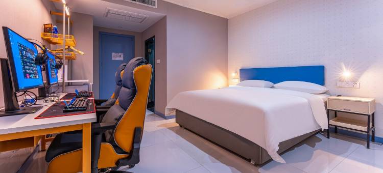 网鱼电竞酒店(天津津南国家会展中心大学城店)图片