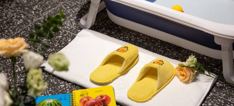 朵兰达V酒店(重庆解放碑步行街洪崖洞店)图片