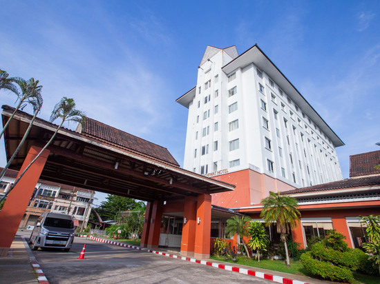 那拉提瓦(陶公)帝国酒店