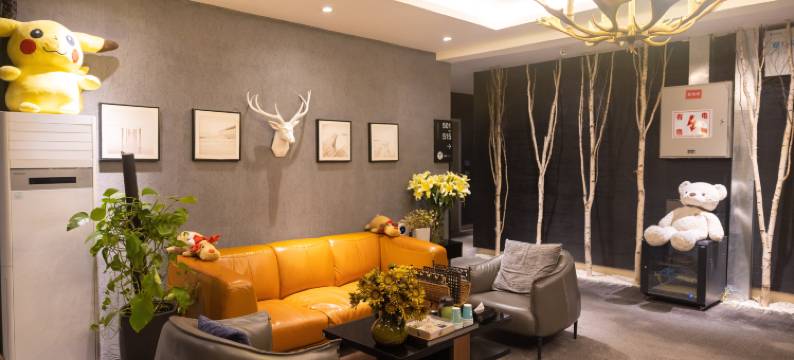 久居可商旅酒店(乌鲁木齐高铁站店)图片