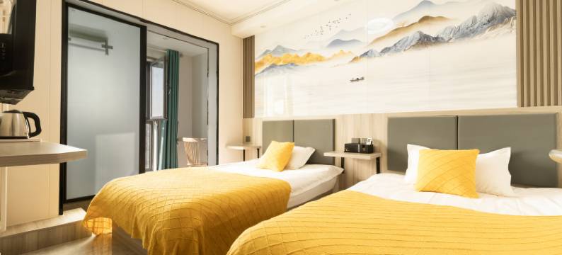 郑州芊悦酒店(郑大一附院东院区高铁公园地铁站店)图片