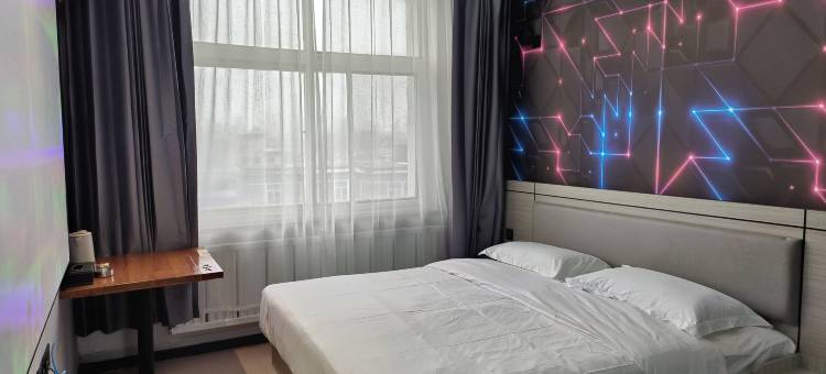 速8电竞酒店(昌图家和美商城火车站店)图片