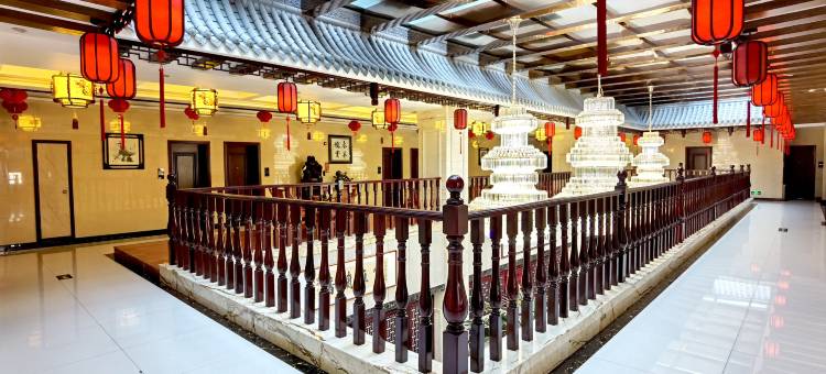 临潭馨岳大酒店图片