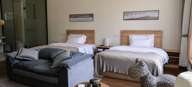 香格里拉山下山野火供氧民宿(普达措国家公园店)图片