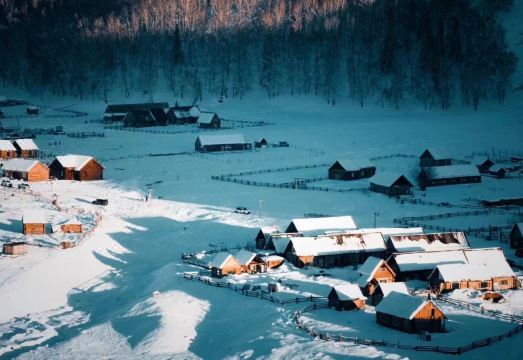 Shenshanli Yichuan VILLA Holiday Homestay (Kanas Old Village) Hotel Overview