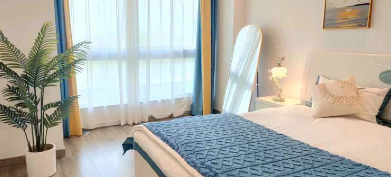 微澜·轻奢影院城市民宿(衢州高铁站万达广场店)图片