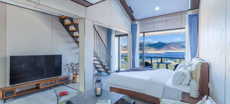 泸沽湖宜湾湖栖民宿图片