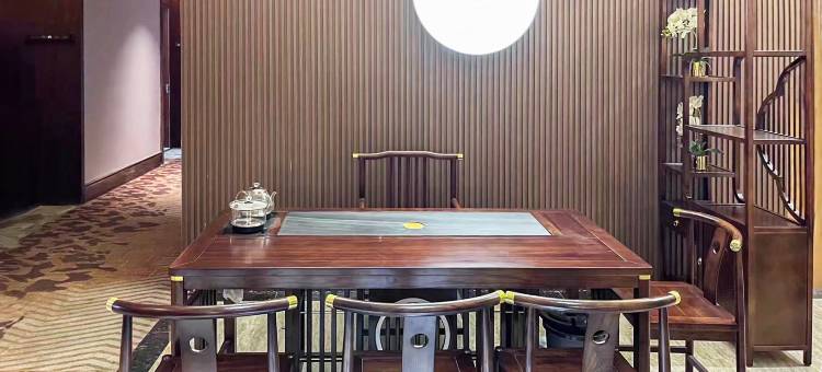 如家睿柏·云酒店(武汉东西湖五环体育中心店)图片