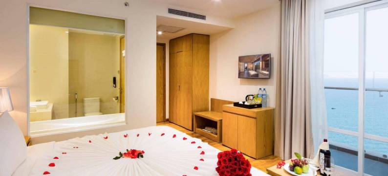 芽庄罗萨卡酒店(Rosaka Nha Trang Hotel)图片