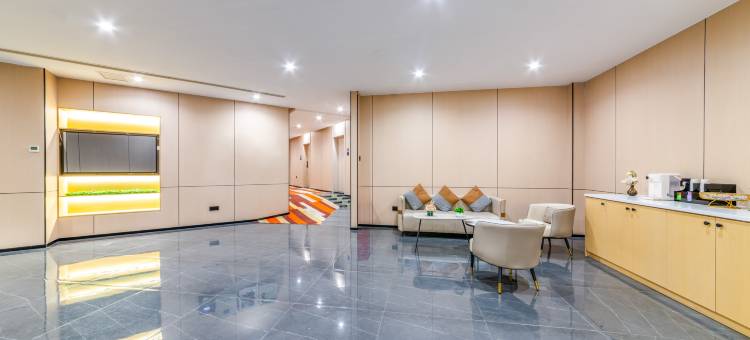 艾霏酒店(兰州张掖路步行街西关地铁站店)图片