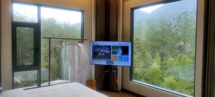 建始巨猿谷悬崖民宿图片