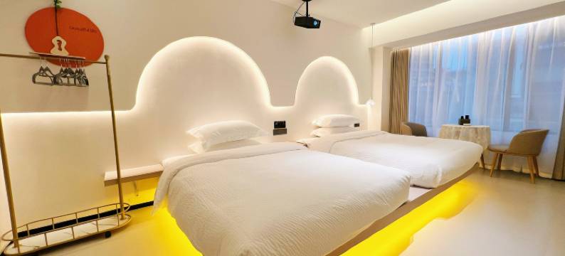 兰奈儿民宿(恩施州文化中心机场店)图片